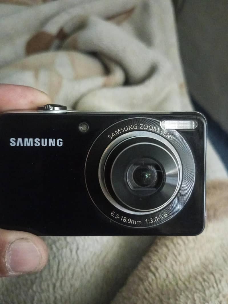 SAMSUNG PL 100 - Digital Cameras - 1111911562