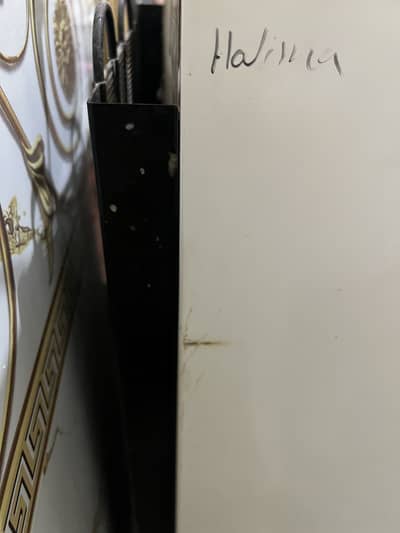 PEL fridge for sal compressor thek krwana hy