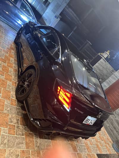 Honda civic UG top of the line full option total genuine.