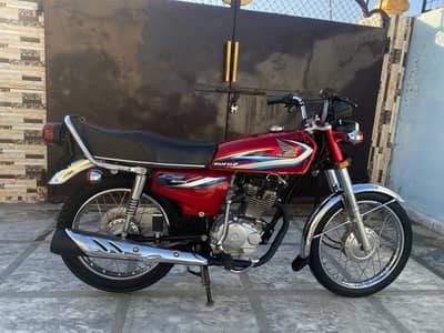HoNDA 125 (2015) Antique Rawalpindi Num bio on the sport