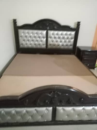 Double beed with out matrres