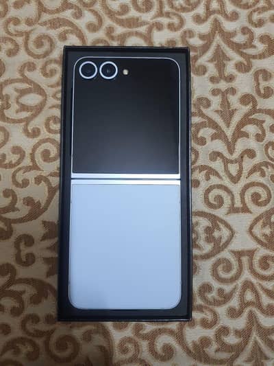 samsung Z Flip 6 12GB. 512GB