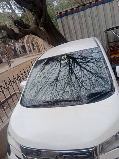 Ek wegon ,  13/17 Modal , Best condition , Look amazing