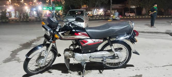 Honda CD 70 Black 2025