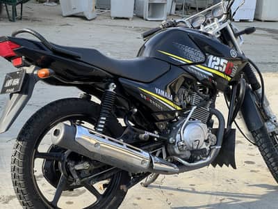 Yamaha YBR 125G 2022/2023