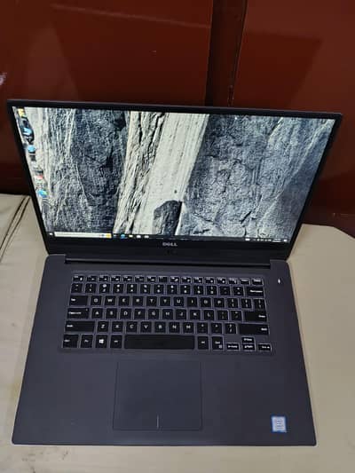 Dell Inspiron 7572 | i7 8th Genearation
