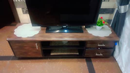 Brown Wood LCD Table 10/10 condition