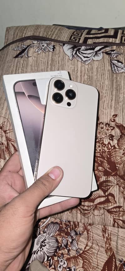 iphone 16 pro max under apple werrenty