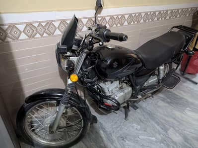 Suzuki GS 150