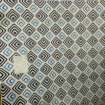 king size bed ka matresss achi condiotion ha