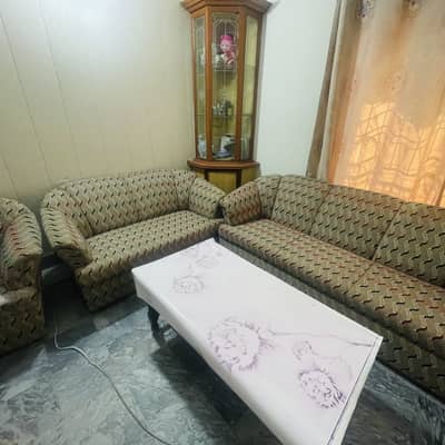 6 seater sofa for sale in new condition new poshish wala sofa