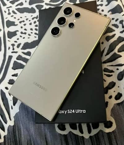 Samsung galaxy S24 Ultra full Box urgent sale contact OLX