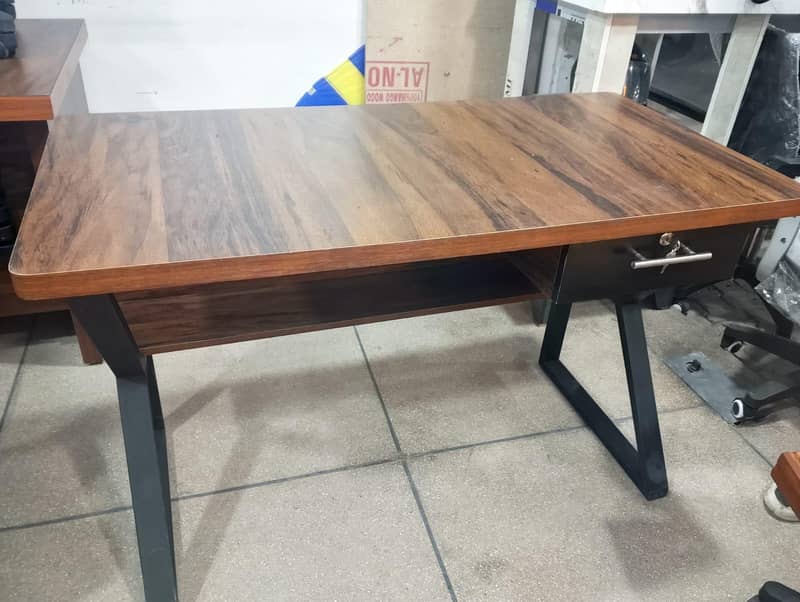 computer table 0