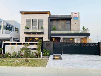 PHASE 7 10-MARLA BRAND NEW FULLY MAINTAINED BUNGALOW IS AVAILABLE FOR SALE.