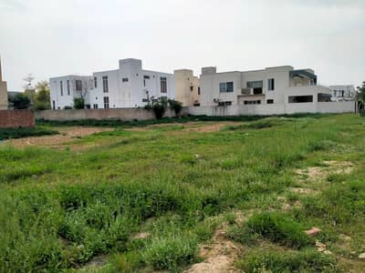 5-MARLA RESIDENTIAL PLOT LOCATED IN THE BEST BLOCK OF DHA LAHORE.
