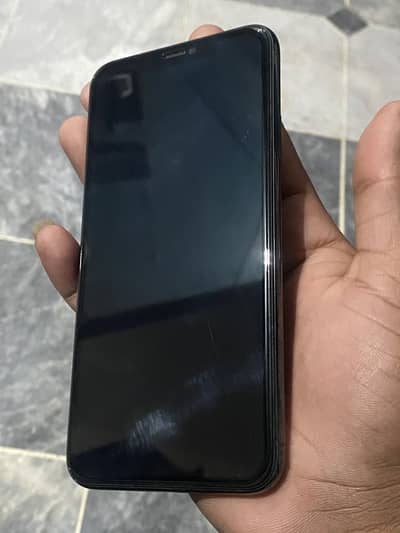 I phone 11 pro max pta approve Battery Health 87 only glass change