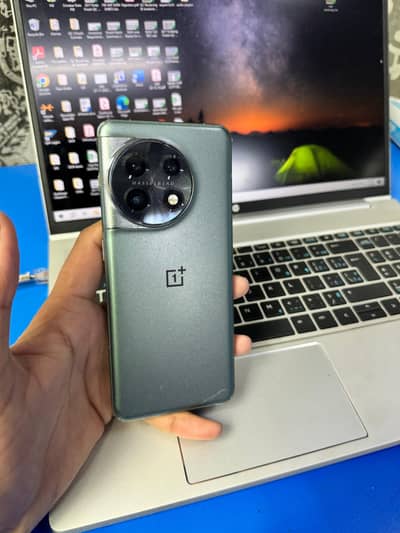 OnePlus 11