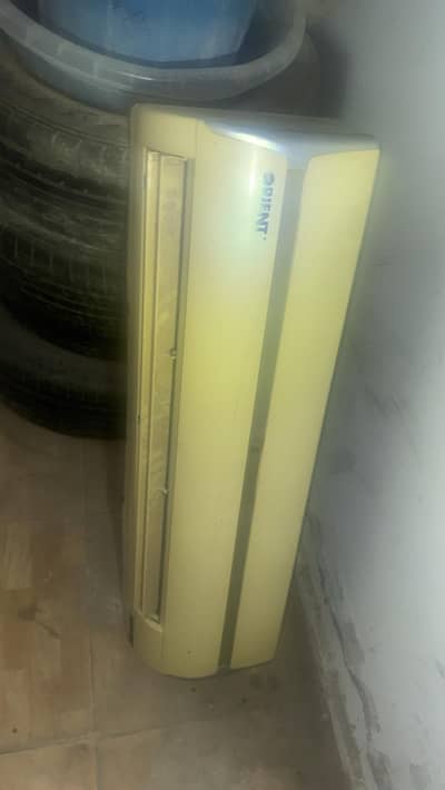 Used AC good condition1.5 ton