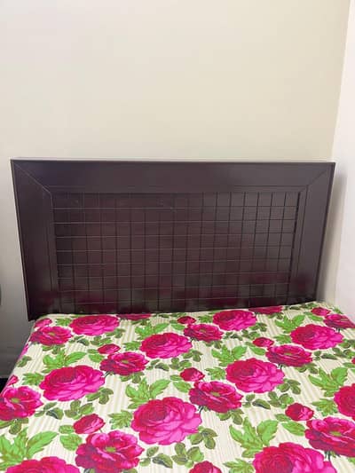 2 beds with mattress for sale