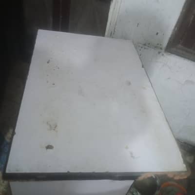 table for sale urgent
