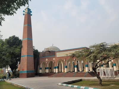 Smart Investment Deal 5 Marla Residential Plot in Etihad Town Phase 1