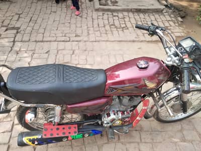 ok bike ha Koi kisi kisam ka masla ni ha. ly kar jao or chalao