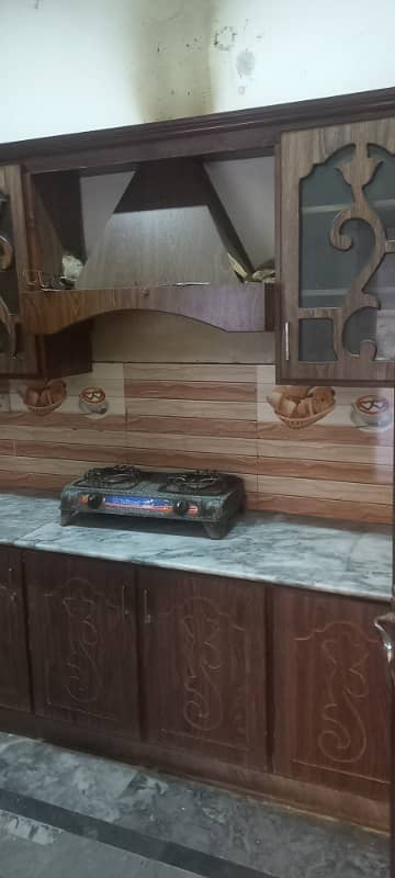 5 marla 2nd floor for rent