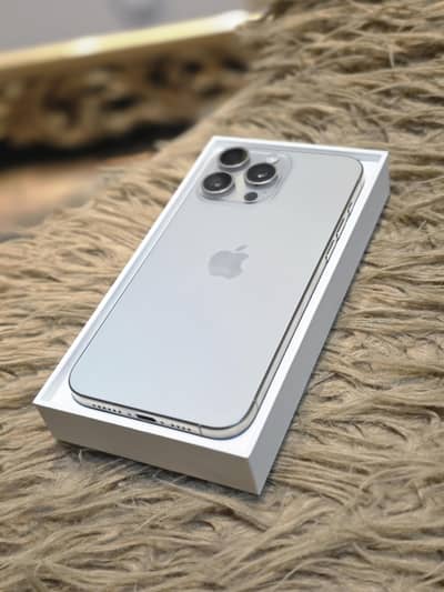 iphone 15 pro max 256gb factory unlock non PTA