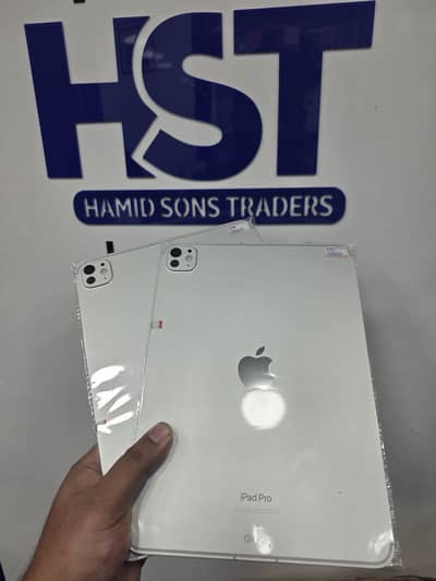 Exclusive Deal. Apple Ipad Pro 5th gen. 256gb. M4 Chip. celluler