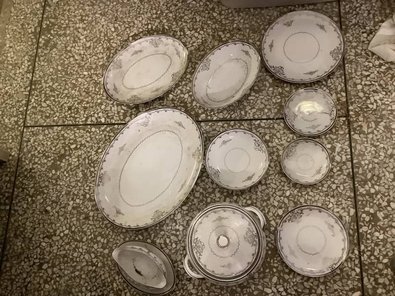 Dinner sets 1