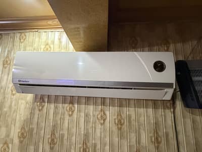 Dawlnace ac 1.5 ton working very good