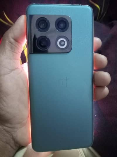 OnePlus 10 pro with original box and charge