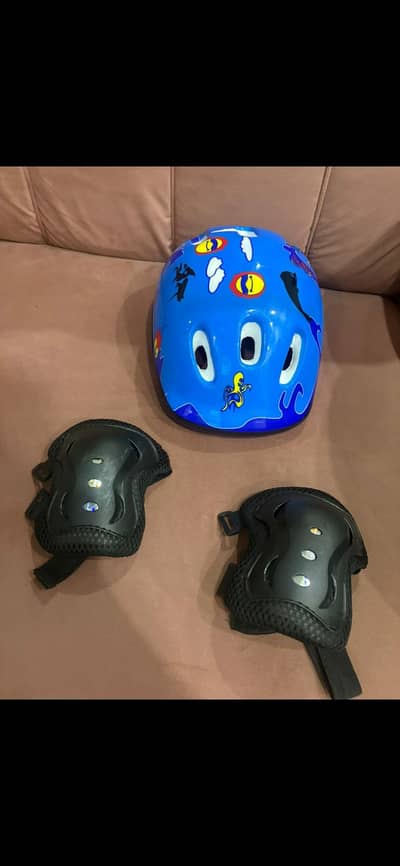 knee covers and helmet