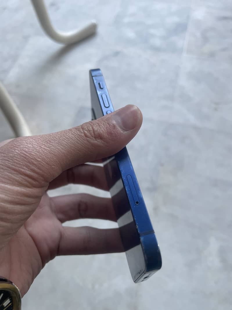 iPhone 12 mini 3