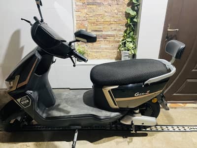 Evee GenZ 2025 (Mint Condition) - Low Mileage - Under Warranty