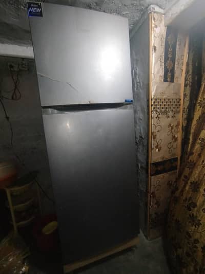 Fridge Haier double door large size