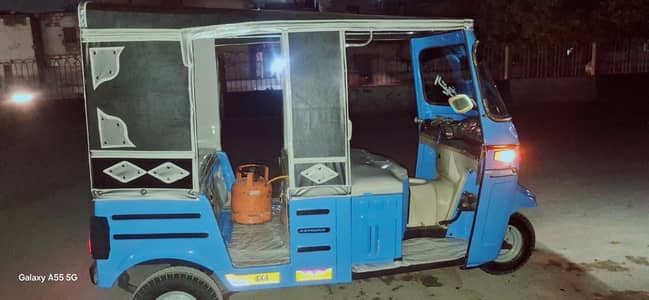 cng rickshaw sazgar achi gari hai loo our chaloo