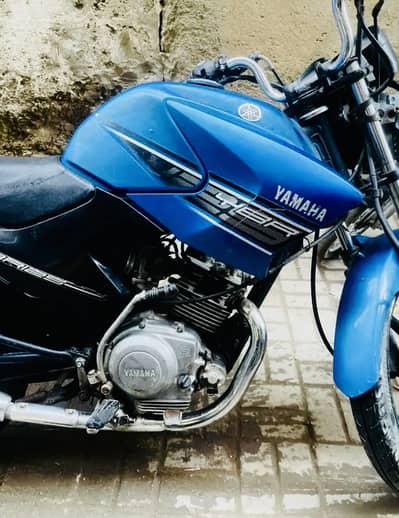 Ybr 125 simple only serious buyer contact 03292264339 whatsapp number