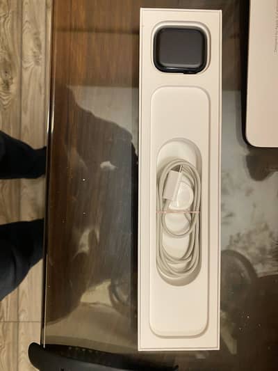 Apple watch Series 8 cellular 100%health