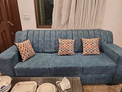 Sofa set with table