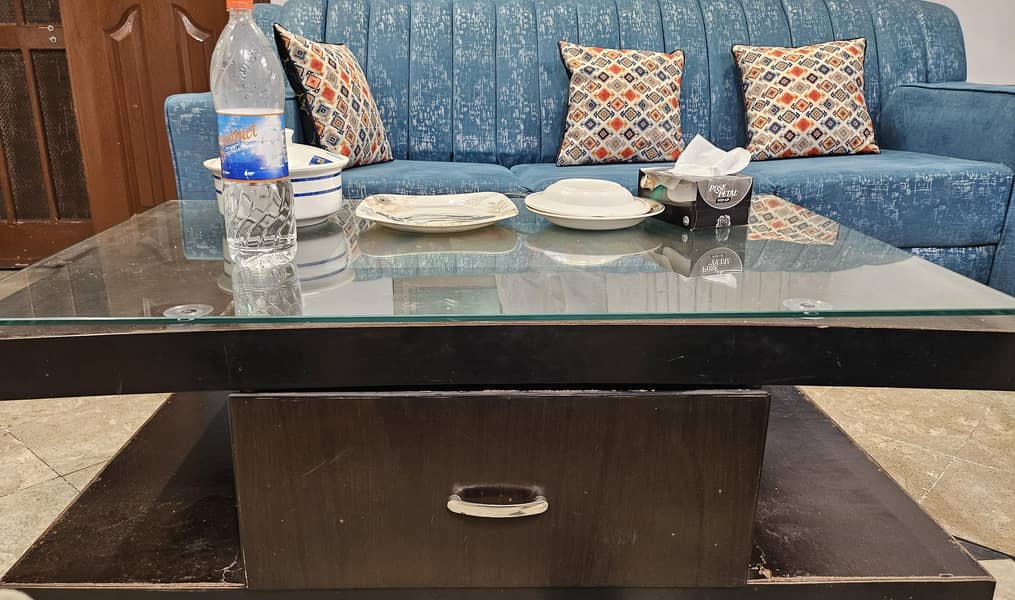 Sofa set with table 3