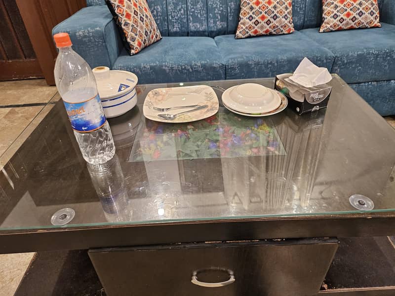 Sofa set with table 4