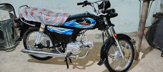 25 model 26 Wala sticker he unique bike