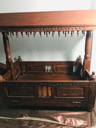 Chinioti wooden jhoola / swing