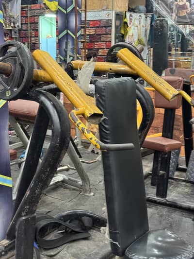 Shoulder press machaine for sale