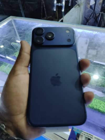 iPhone 17proMax  factory unlocked  just box open Battery 100 c