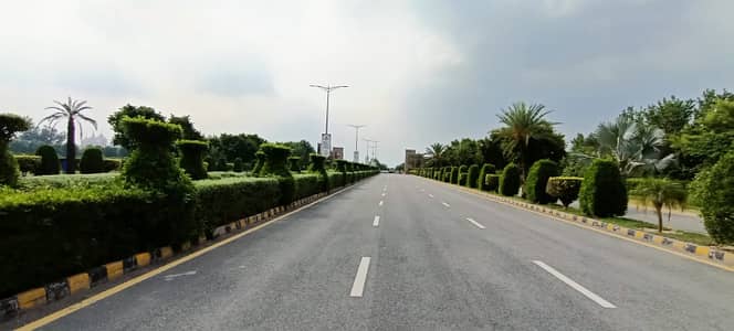 1 KANAL Phase 2 Residential Plot with Possession For Sale In New Lahore City