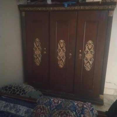 Polished Furniture set urgent sale