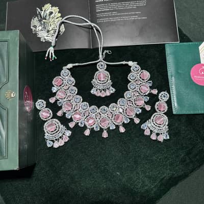 ASMA bridal jewellery set by R E S H A M  Z E V A R