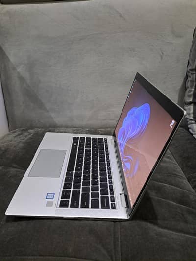 HP EliteBook 1030 G3 x360